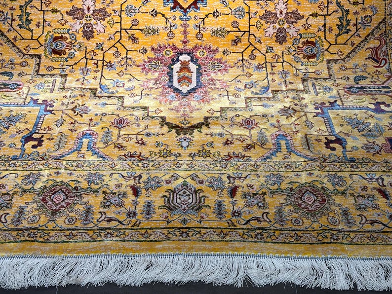 7x10 Yellow Area Rug / Living Room Rug / Top Quality Rug / Silk And Wool Rug / Soft Yellow Rug / Super Fıne Area Rug / Area Rug / Silk Rug