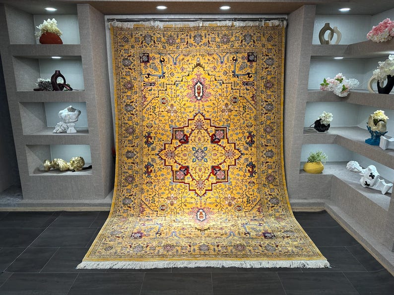 7x10 Yellow Area Rug / Living Room Rug / Top Quality Rug / Silk And Wool Rug / Soft Yellow Rug / Super Fıne Area Rug / Area Rug / Silk Rug
